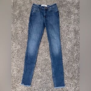 Hollister blue jeans curvy high rise skinny jeans